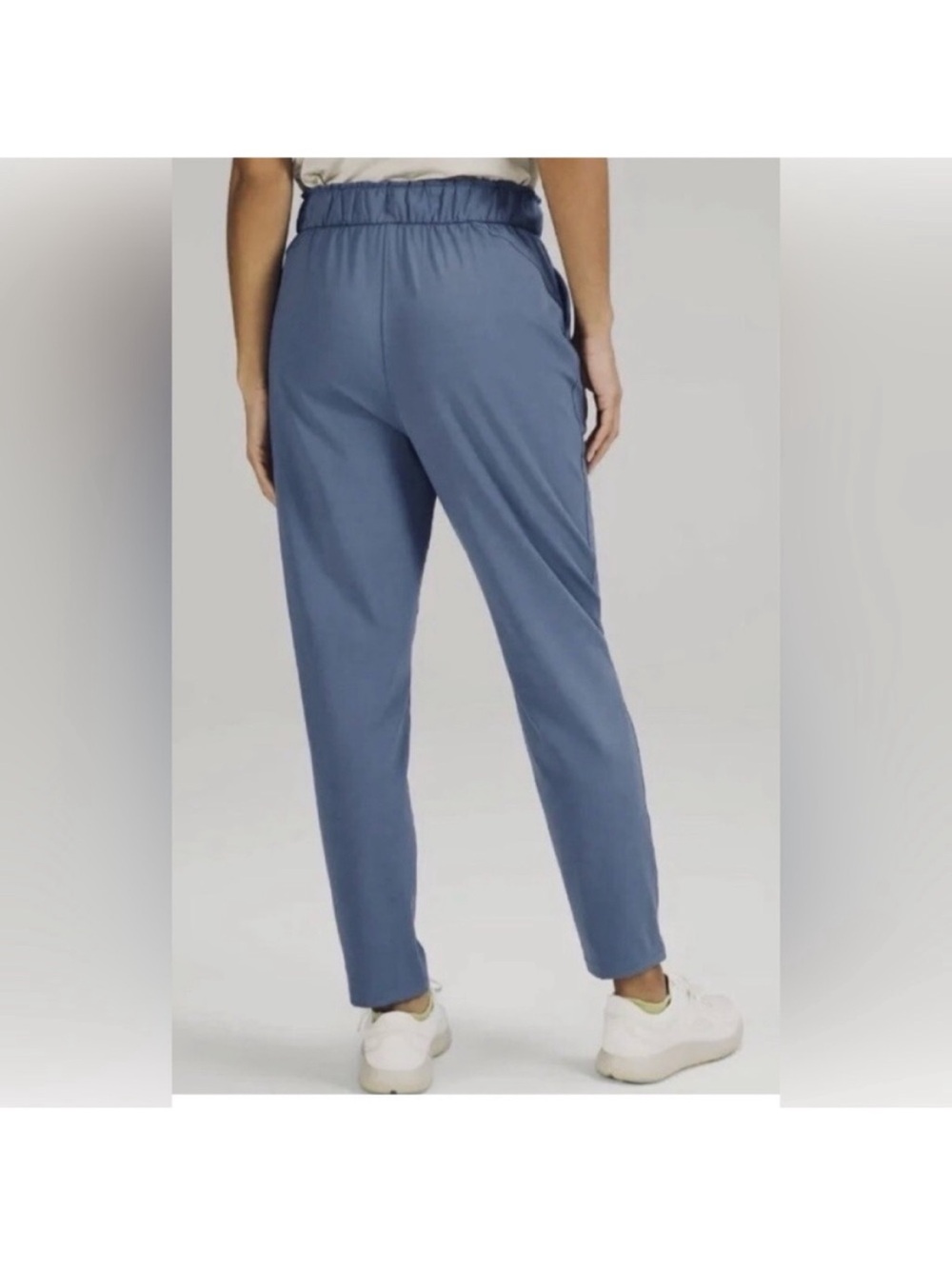 Lululemon Stretch High-Rise Pant 7/8 Length Soft Luxtreme
Fabric Size 6 - Picture 2 of 11